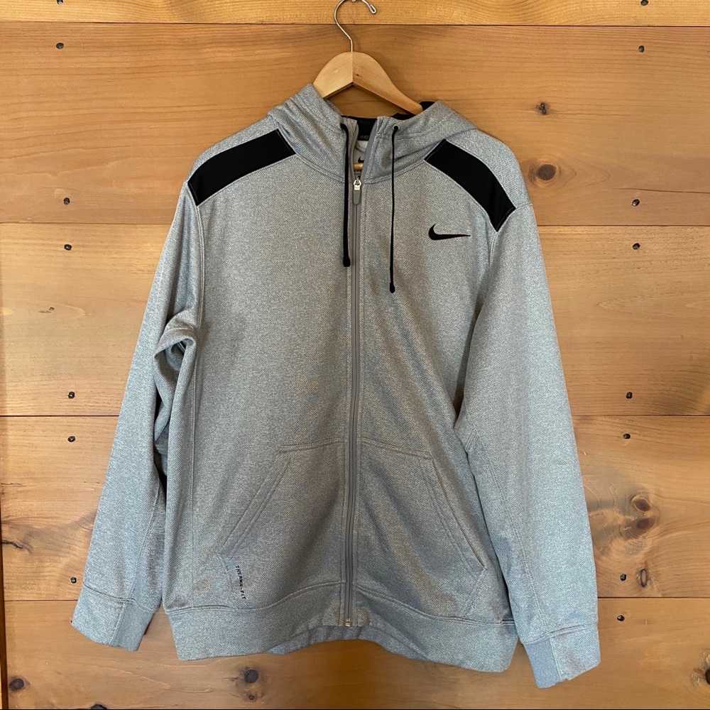 Men’s Nike zip up hoodie